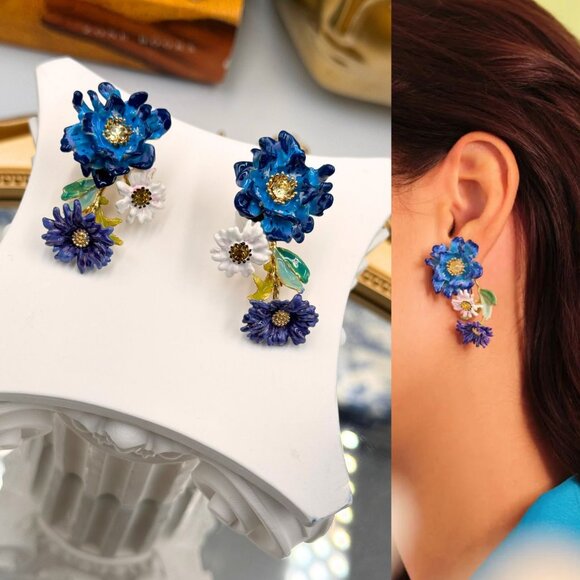 🆕 LES NEREIDES 🧿 NIB Blue Flower and White Daisy Earring - Picture 1 of 16
